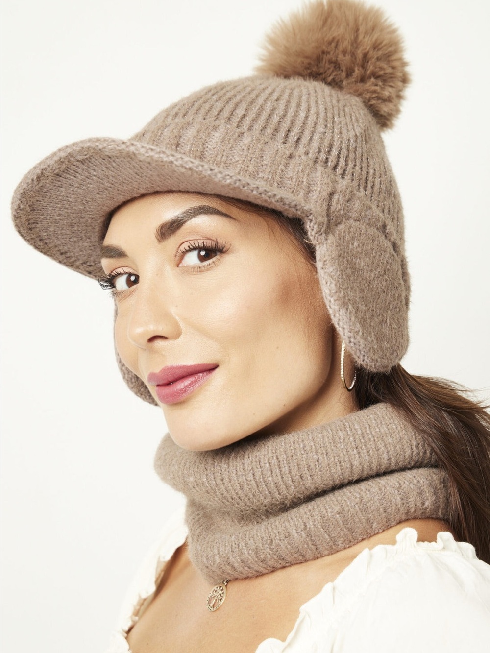 Chiara Hat & Neck Warmer in Taupe